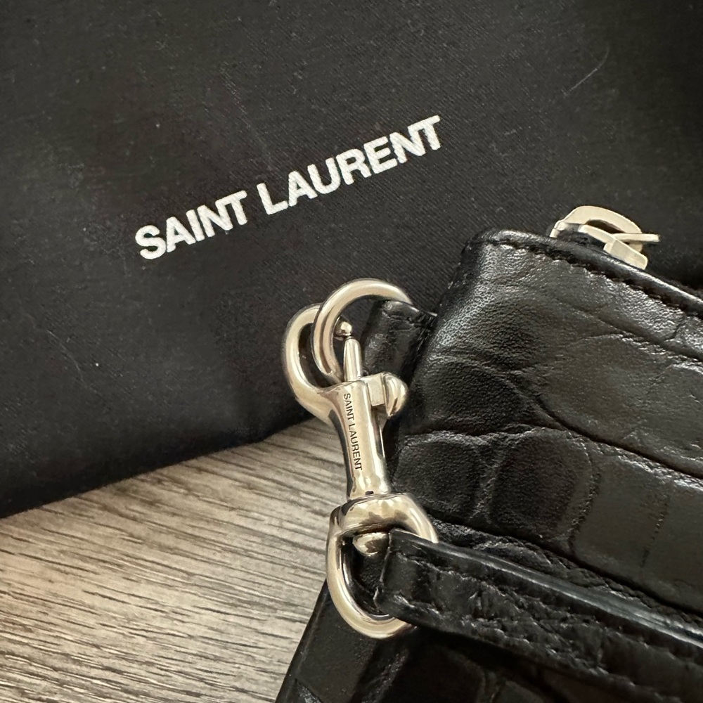 YSL Pouch - Picture 4 of 10